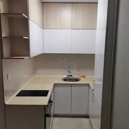 Apartament Calla - 3, Modern & Cozy Near Centar - Free Parking Slot *
